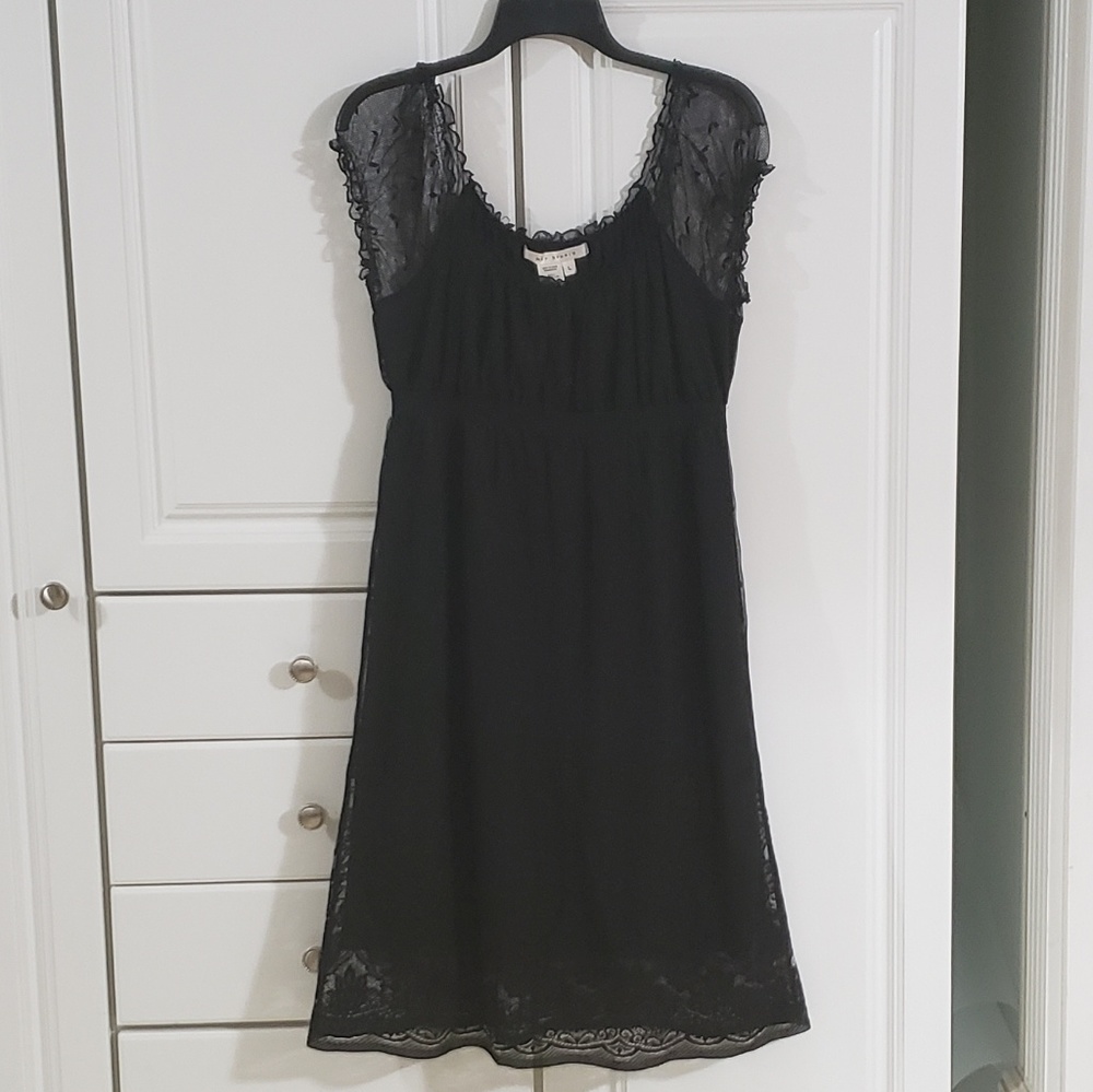 Black lace dress
